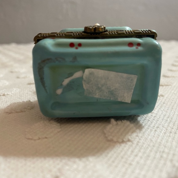 Treasure Box Hinged Memory Keepsakes Porcelain Bear - Picture 7 of 8